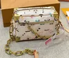 BASSI DESIGNO SOFT BRUNK UOMINO DONNE DONNA SQUADA SQUAST BASSO BASSE CATANA PERCHIO POLCENZA DI ALTA GRADIO CROVE CROVE CHOFFITTO CHRUTTURA MULticolorato Stampa per lettere multicolori borse Hobo