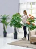 装飾的な花Pachira Macrocarpaシミュレーション植物鉢植えの大きなリビングルームの床飾り屋内