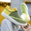 Scarpe casual 40-45 Lazy Trnis Vulcanize Fashion Sneakers Uomo Runners Sport Tenni Luxury Tennes Shooes Offerte Idea Prezzo