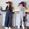 Spring Autumn Girls Alfabet Oregelbundna beskurna tröjor Sweatpant Set School Kids Tracksuit Child Jogging Outfit 5-16 år 240226