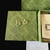 Luxury Stud Gold Stud Earrings Designer för kvinnor Hoop örhängen Stud Letterörhängen smycken med lådan Set Valentine Day Gift Engagement 240306