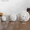 Decorative Objects Figurines Ceramic Hollow Ball Round Shape Hollow Pattern Retro Ceramic Handicraft Ornaments White Elephant Thailand Home DecorationL240306