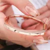 Designer Tiffay och Co Lock Armband Womens Collection Jewelry Light Luxury Electropated 18k Rose Gold