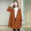 Dames Trenchcoats Ruimvallend windjack Halflang 2024 Lentekleding Koreaanse Grote Cape Jas En Herfstjack Met Capuchon Dames