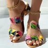 Double Multicolor 348 Frauen Sandalen stilvoller Riemen mit Strassdekor und Blockabsatz aus Look Fabulous in diesem Sommer 484