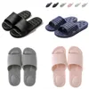 Gai Sandals الرجال والنساء طوال الصيف الأزواج الداخليين يأخذون الدش في الحمام 38630