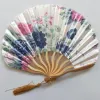 Ventagli tenuti in mano in stile giapponese cinese Modello personalizzato Ventagli pieghevoli in bambù stampati in seta Ventilatore portatile per matrimonio SN4160 ZZ