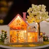 Decoratieve Objecten Beeldjes DIY Poppenhuis Speelgoed Miniatuur Model Met 3D Meubilair Handwerk Houten Poppenhuis Kinderen Verjaardagscadeau woondecoratiesL240306