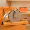 5atop Quality 2024 Women's Casual Handbag مصمم مشهور أزياء منقوش جولة لطيفة من الجلد Crossbody حقيبة كتف واحد