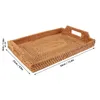 Plattor Wicker Servering Tray Hand Woven Rottan Rektangulär med handtag till frukostdrycker Stack Dining soffbord