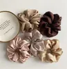 1PC Satin Silk Solid Kolor Scrunchies Elastyczne opaski do włosów 2019 Nowe kobiety dziewczęta Hair Akcesoria Kucyk Uchwyt do włosów Rope 847 5842275