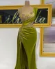 Árabe Aso Ebi Verde Oliva Elegante Cetim Sereia Vestidos de Baile Lindos Cristais Beading Ruched Vestidos de Noite Formais Ruched Sexy Split Segundo Vestido de Recepção