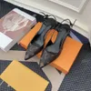 Stacja europejska nowa damska projektant spiczasty chude obcasy buty modne marka pasująca temperament wygodny wzrost sandały kobiety