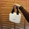 Designer opbergdozen witte kleur zwarte letters naar beneden katoen grote capaciteit mode draagbare make-up tas waterdicht