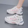 2024 весенняя новая дышащая обувь для папы, детская спортивная обувь в Корейском стиле, студенческая женская обувь для бега на толстой подошве в Instagram, 811