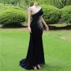 Nya ankomst Red Formella aftonklänningar 2024 Sheer Cap Hylsa Beadings Sequins Long Party Prom Gowns For New Years Dress BM3508