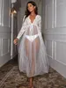 Vêtements de nuit pour femmes Pyjamas sexy Chemise de nuit en dentelle Chemise de nuit à manches longues Vêtements de nuit Maille transparente Patchwork Robe de nuit Femme