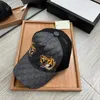 Designer Men Baseball Cap Woman Brand Luxury Brand Tiger Head Bee Snake Cappelli da ossa ricamato da bone Sunbonnet Cap Cap Sport Mesh Trucker Caps