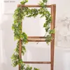 Ghirlande di fiori decorativi Simil rattan di eucalipto in plastica con fiori e rattan foglia d'oro per la decorazione domestica Rattan vegetale simulato T240306