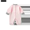 Footies Newborn Baby Girl Clothes Sweet Strberry Series Cotton Babis Romper Footies One-piece Jumpsuit Costume for Baby Girl 0-12M YQ240306