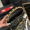 Portable Women Designer Round Cake Evening Bag Shiny Patent Leather 20x13cm Gold Hardware Matelasse Chain Vintage Clutch Coin Purse Shoulder Cross Body Handbag