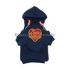 Designer Dog Clothes Brand Apparel Cotton Hoodie Mjuk varm tröja med lyxigt hjärtmönster Pet Winter Coat Cold Weather For Drop de Dhyvc