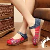 Yunnan Flat Cross Womens National Single New Shoes brodered rond carré tête caoutchouc semelle douce 517