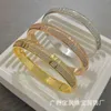 Bracciale digitale romano CNC in oro versione alta tiffay caldo con diamanti pieni di moda, lusso leggero e senso avanzato P1TT