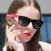 Lovatfirs 24 Pack مزيج ثنائية اللون نظارة شمسية للنساء الحفلات Men Kids Multicolor UV Protection 14 ألوان متوفرة 240229