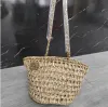 Berühmte Tasche Raffia gewebte Tasche Mini-Umhängetasche Charm-Klappe übergroße Magnetschnalle Handtasche Umhängetasche Damen Sommer Strohtasche Geldbörse