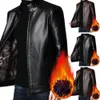 Casaco masculino de couro falso, jaqueta à prova de vento de meia idade com retenção de calor de pelúcia, gola para motocicleta 240229