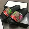 Designer Homens Mulheres Sandálias Chinelos GG Blooms Supremo Floral Gicci Slide Sandália Crianças Slides De Borracha Com Web Verão Sandália Praia Slide Listrado Tiger Bee Slipper