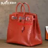 Borsa a mano in vera pelle firmata Bk40 Pelle di coccodrillo fatta a mano Nera Plus High Fighter King Mist Face Mens Plus Large Red Fashion menshave logo HBFG