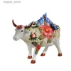 Obiekty dekoracyjne figurki ceramiczne kreatywne ręcznie malowane krowa krowa byk home dekoracje domowe rzemieślnicze dekoracja pokój rękodzieło bydła porcelanowe zwierzęce figurki L240306