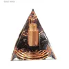 Dekorativa föremål Figurer Nya kristallkrossade stenspiralpyramid Creative Handmade Home Decoration Crafts T240306