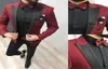 Burgundy Groom Wedding Wedding Tuxedos Mens Prom Tuxedo Suits Slim Fit Black Peaked Lapel 2 sztuki kamizelka kurtki17550550