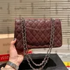 Borse da donna classiche a doppia patta in pelle di caviale trapuntate in pelle di vitello Borse a tracolla a tracolla SHW Multi Pochette Tasca a sacca da esterno di grande capacità 26X17CM