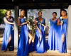 2024 African Summer Royal Blue Chiffon Lace Bridesmaid klänningar en linjelock ärmhylsa delad långvarig piga av hedersklänningar plus storlek skräddarsydd