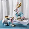 装飾的なオブジェクト図形の北欧のクリエイティブギフト塗装ウサギかわいい野生動物ウサギ樹脂手工芸装飾品の装飾アクセサリー。L240306