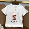 T-Shirts 26 Styles Yaz Çocukları Kısa Kollu Saf Pamuk T-Shirt Erkek Kızlar Moda Spor Giyim Klasik Çocuklar B Mektup Baskılı Yarım Kollu Üst 240306
