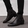 Scarpe eleganti Stivali da uomo alla moda in pelle PU con tacco alto Antiscivolo resistenti all'usura con cerniera laterale Per esterni