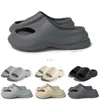 Classic Designer Q3 Slides Sandália Sliders Sliders para Homens Mulheres Sandálias GAI Pantoufle Mules Homens Mulheres Chinelos Treinadores Flip Flops Sandles Color44