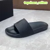 2024 Designer Chinelos para Mens Mulheres Borracha Debossed Piscina Slide Bandana Cadeia Vermelho Preto Flat Sandálias de Verão Claquette Sandles AIVIIRI Sliders Beach Shoes