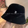 Celins Nouveau Top Designer Hommes et Femmes Pêcheur Crème Solaire Baseball Pêche En Plein Air Mode Quotidien Sortant Chapeaux Athleisure Large Brim R9ST