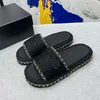 Slipare Sandaler Slippare flätad honungsull Sandal Stick Slides Luxury Platform Slide Randig Mule Summer Beach Shoes Candy Color