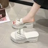 Slippers Versatile thick heel flip flop womens shoes for summer wear 2024 new sponge cake sole casual style beach sandalsH240306