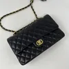 Bolsa de designer de bagagem de bagagem de bolsa clássica de couro prensado brilhante e ouro de alta qualidade de luxo de alta qualidade Chain versátil e saco de moda de trava