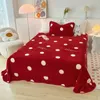 Hoge Kwaliteit Polka Dot Print Winter Beddengoed Set Koningin Melk Fluwelen Dekbedovertrek met Lakens Quilt Kussenslopen Bed Sets 240226