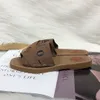 Woody Sandálias Designer Chinelos Mulheres Tamancos Clog Marcas de Luxo Canvas Square Toe Carta Verão Moda Sandália Plana Mules Praia Sapatos Ao Ar Livre Home Slides Sliders