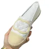 Pantofole nuove pompe di lusso scarpe da pescatore di marca da donna scarpe firmate con tacco piatto scarpe casual con paillettes brillanti scarpe di tela slip on scarpe da esterno di marca di lettera antiscivolo